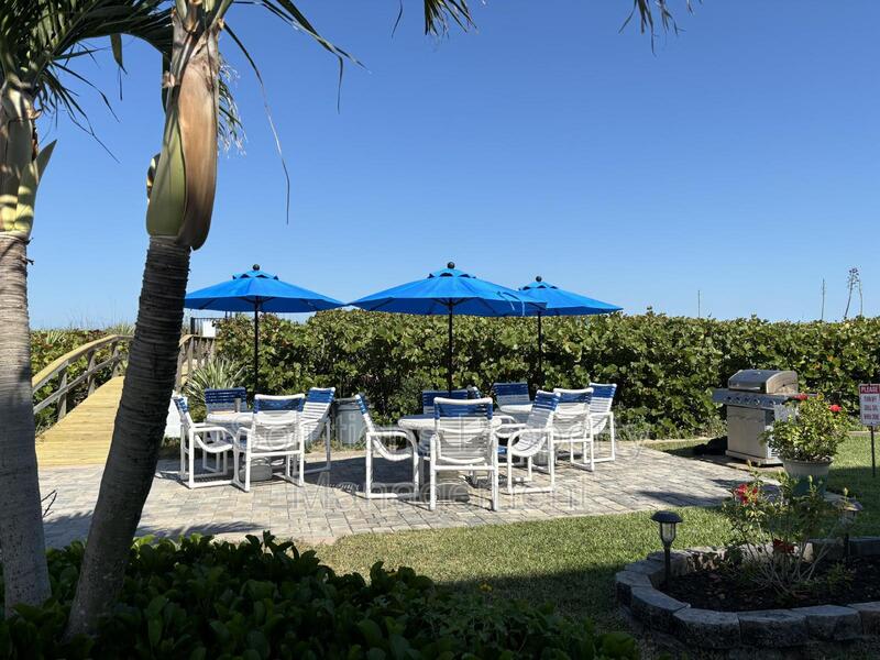 4700 Ocean Beach Blvd 203 – photo 2