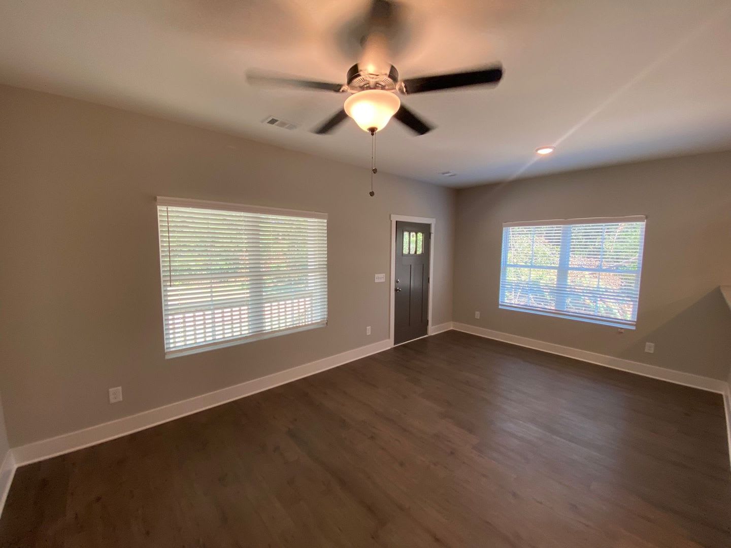PRE-LEASING FOR AUGUST 10TH 2027! – photo 2