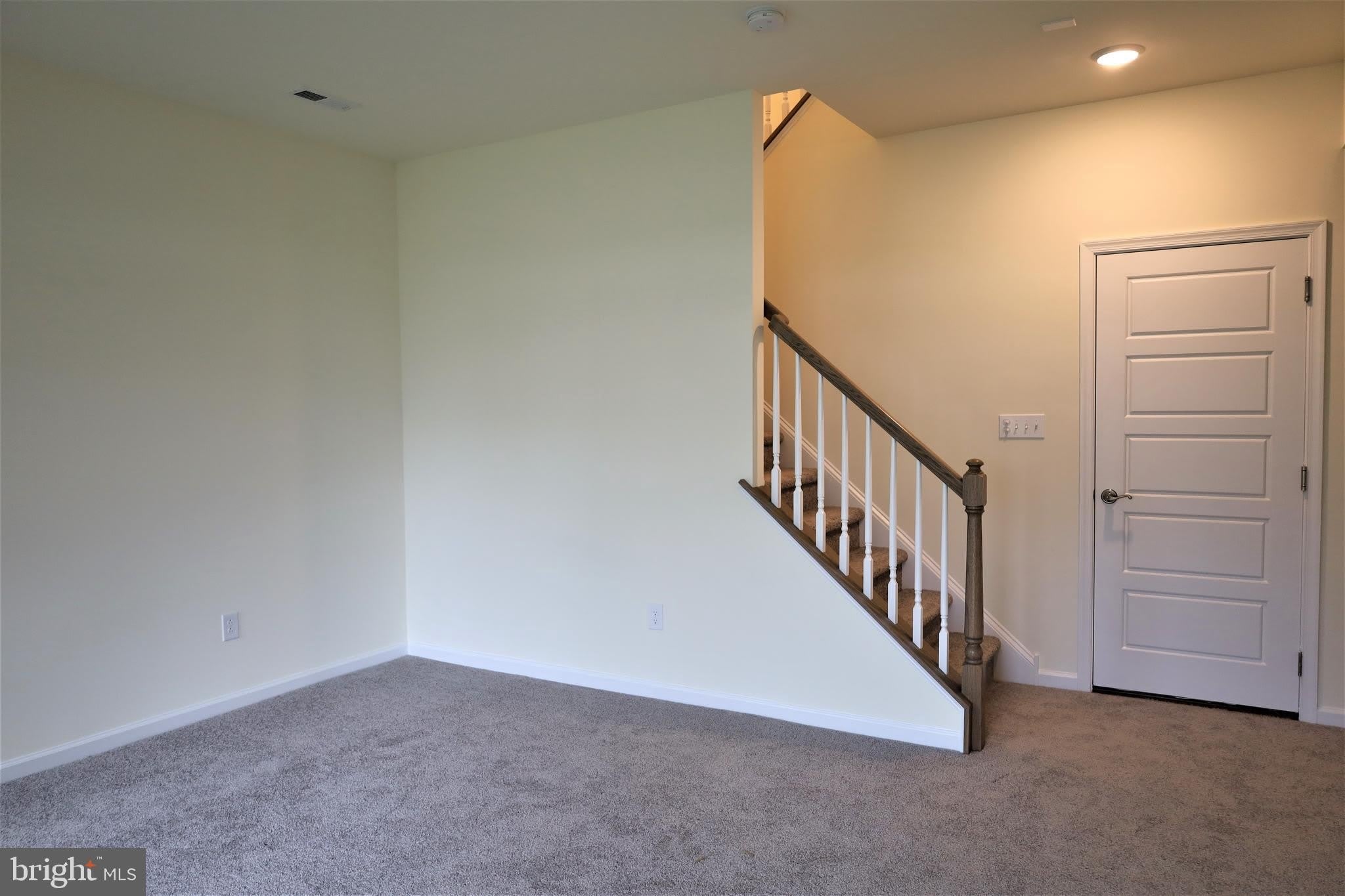 61 Becker Drive – photo 3