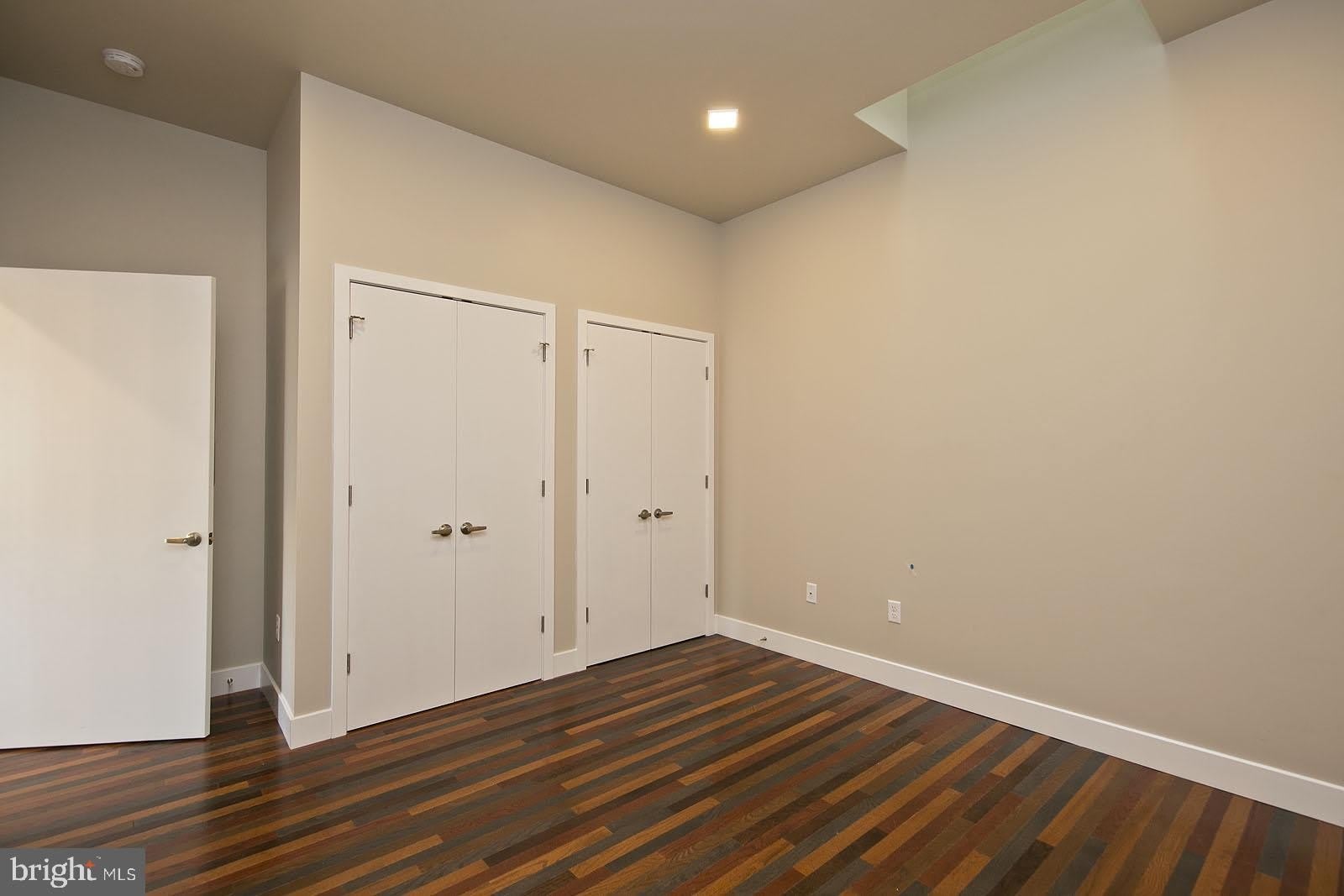 122 N Loudoun Street – photo 4