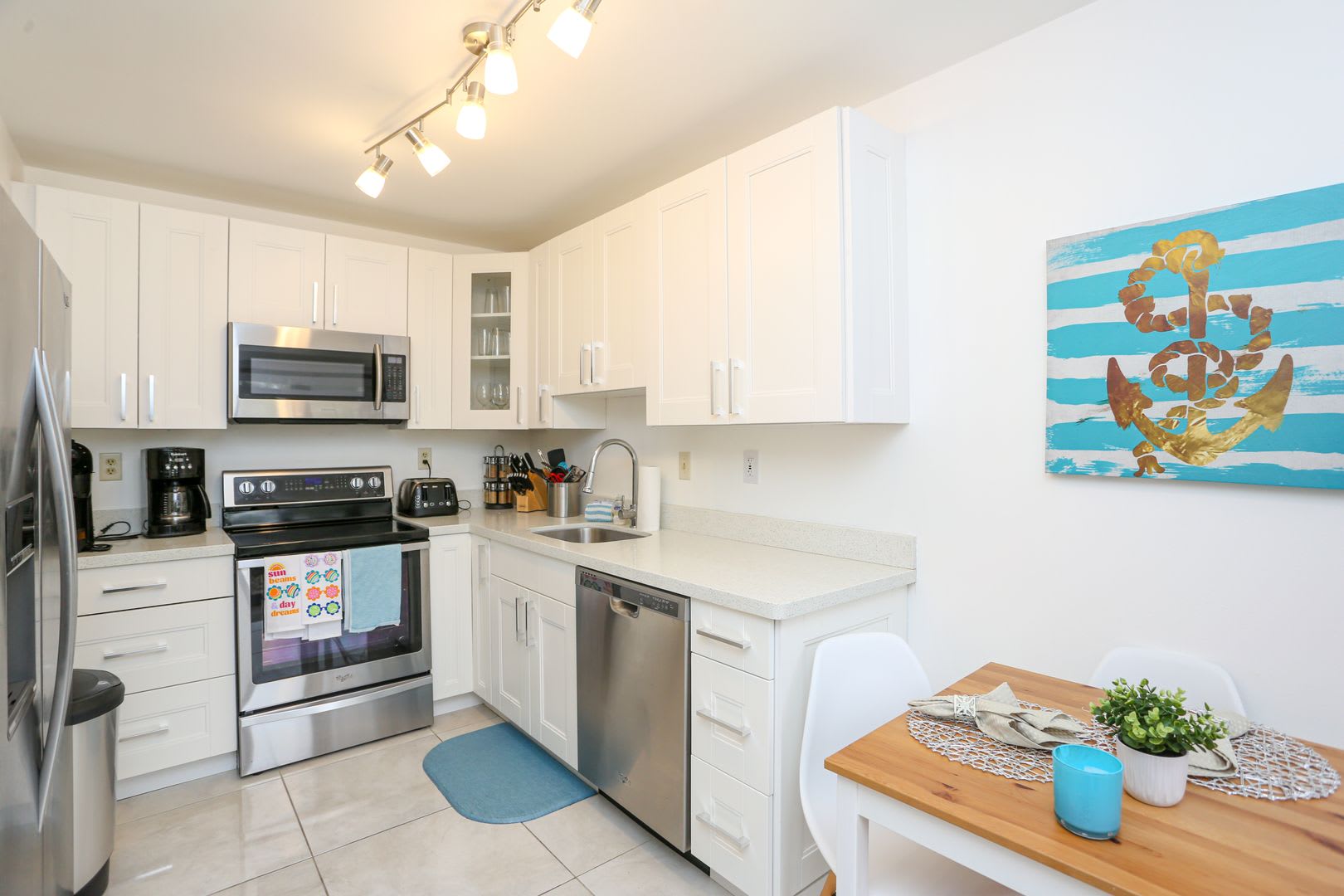 Ask About The Two Weeks Free Wonderful Updated Condo Close To Marco Island And Beaches Will Not Last Long Call Today – photo 1
