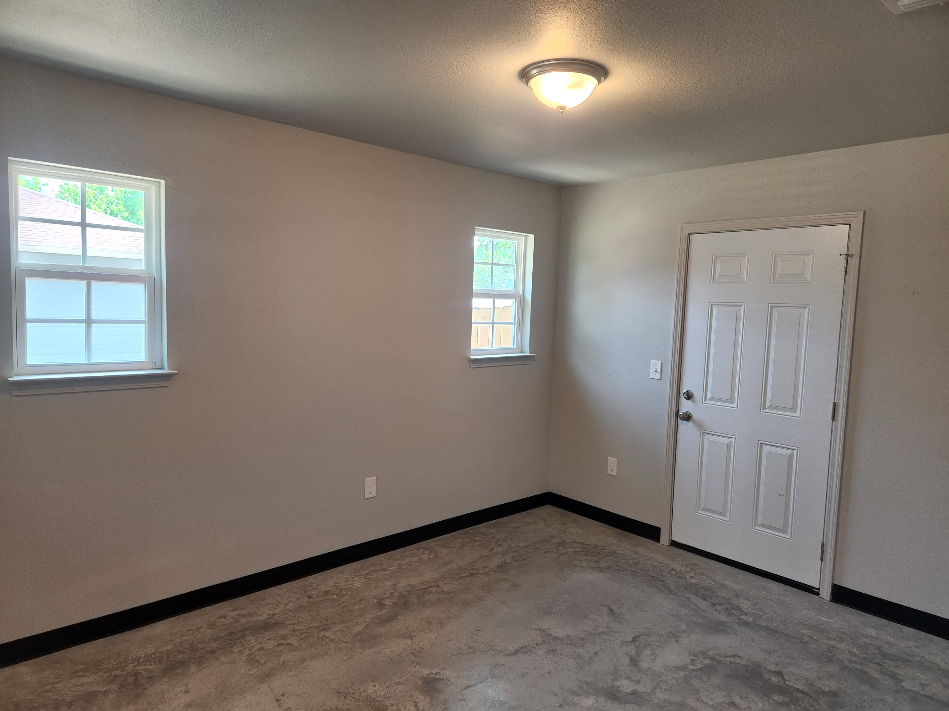 302 White Oak St – photo 4