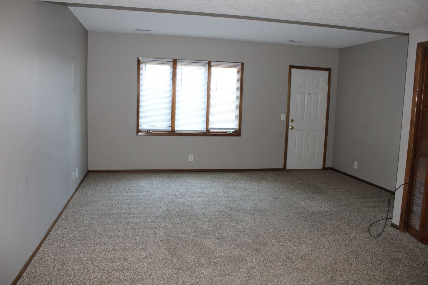 Charming Townhouse Near Se Community College In East Lincoln – photo 3