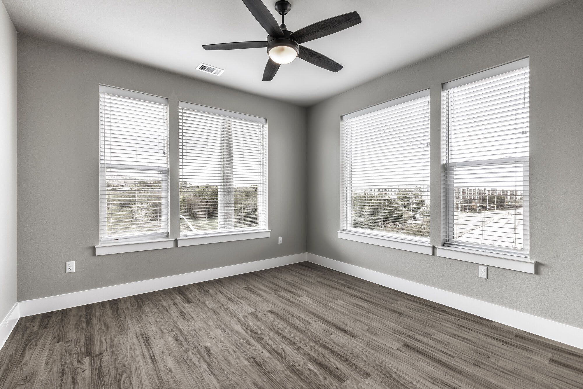 Urban East Apartments – photo 5