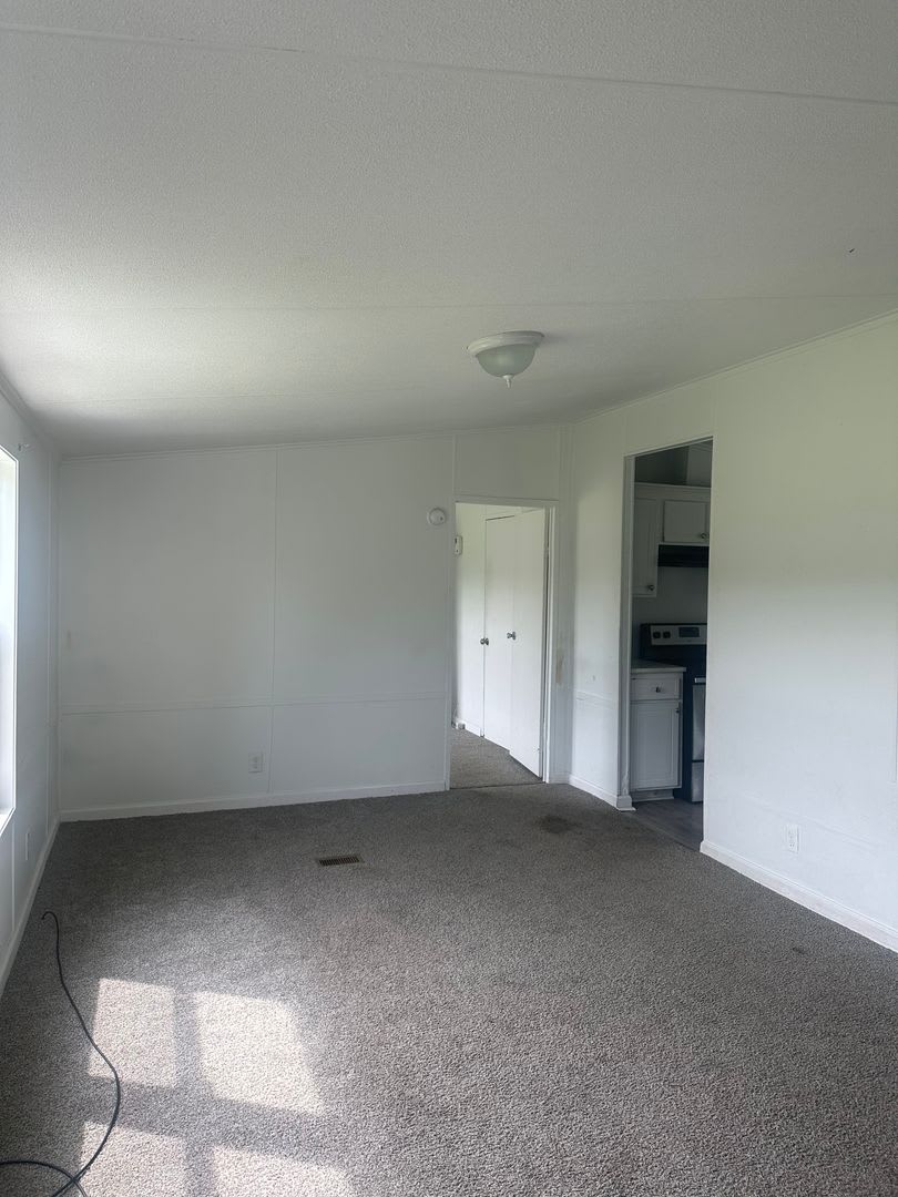RENTAL HOME 4BD/2BTH – photo 2