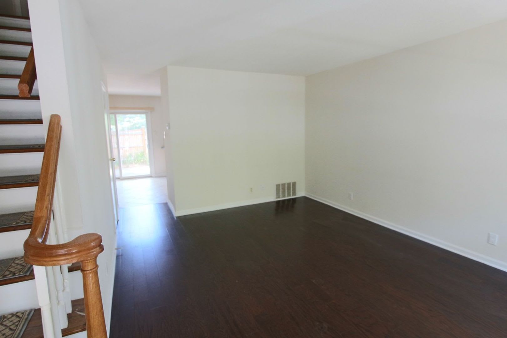 Apply Today! 2 Bedroom – photo 3