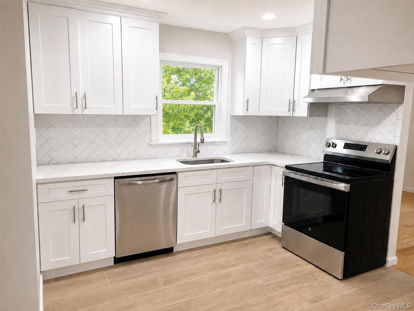 221-09 59th Avenue – photo 1