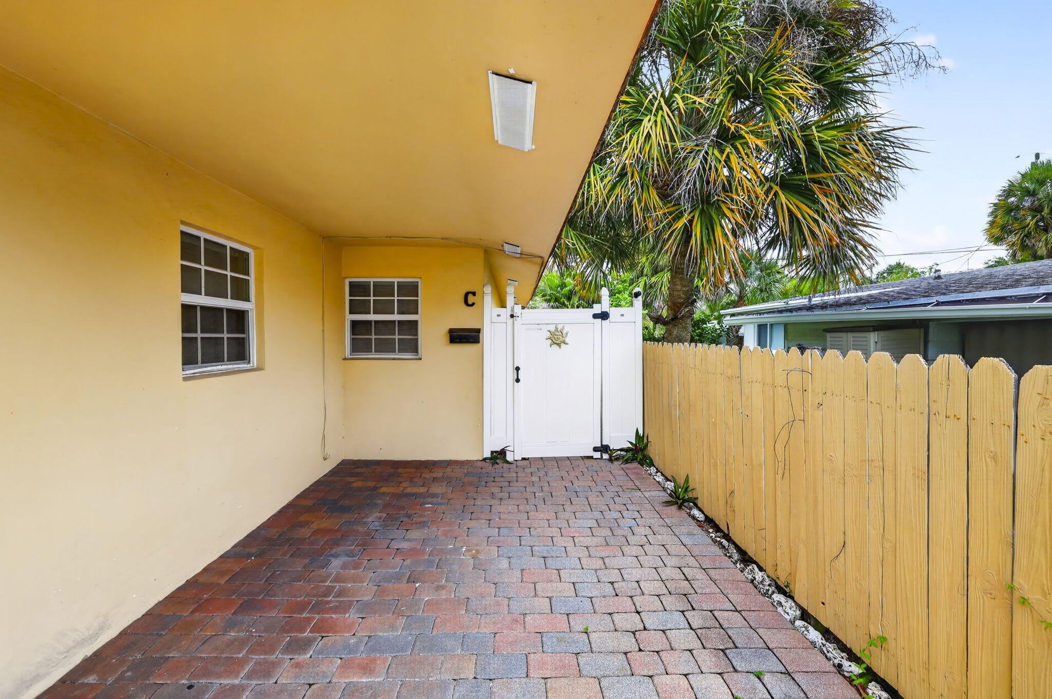 3207 Marine Drive – photo 3