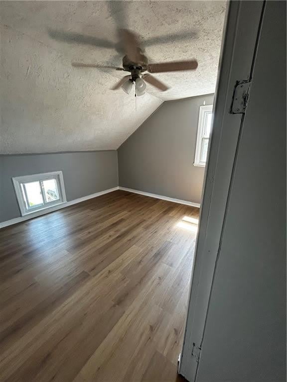 404 bradford Avenue – photo 4