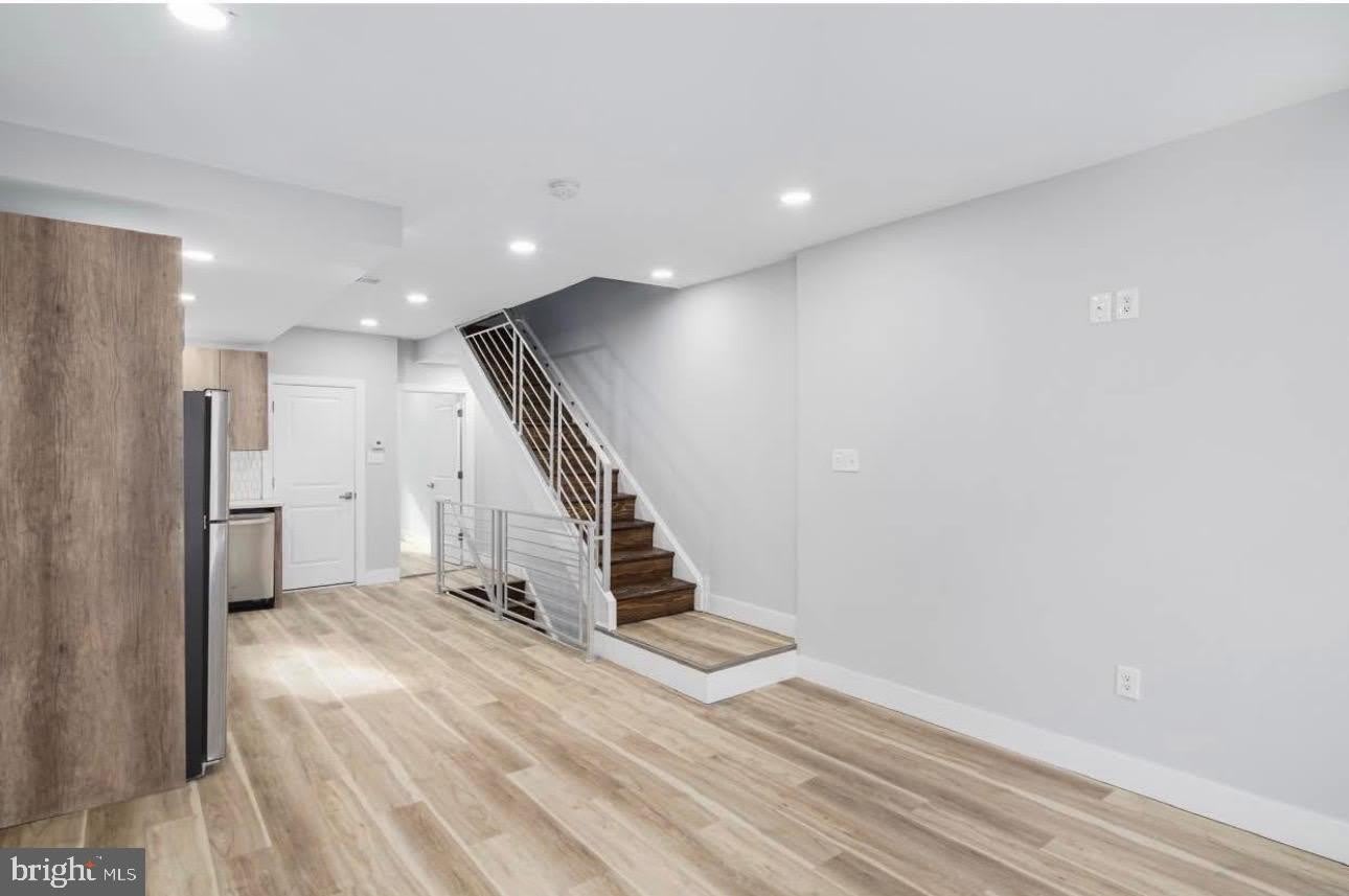 23 E SILVER Street – photo 2