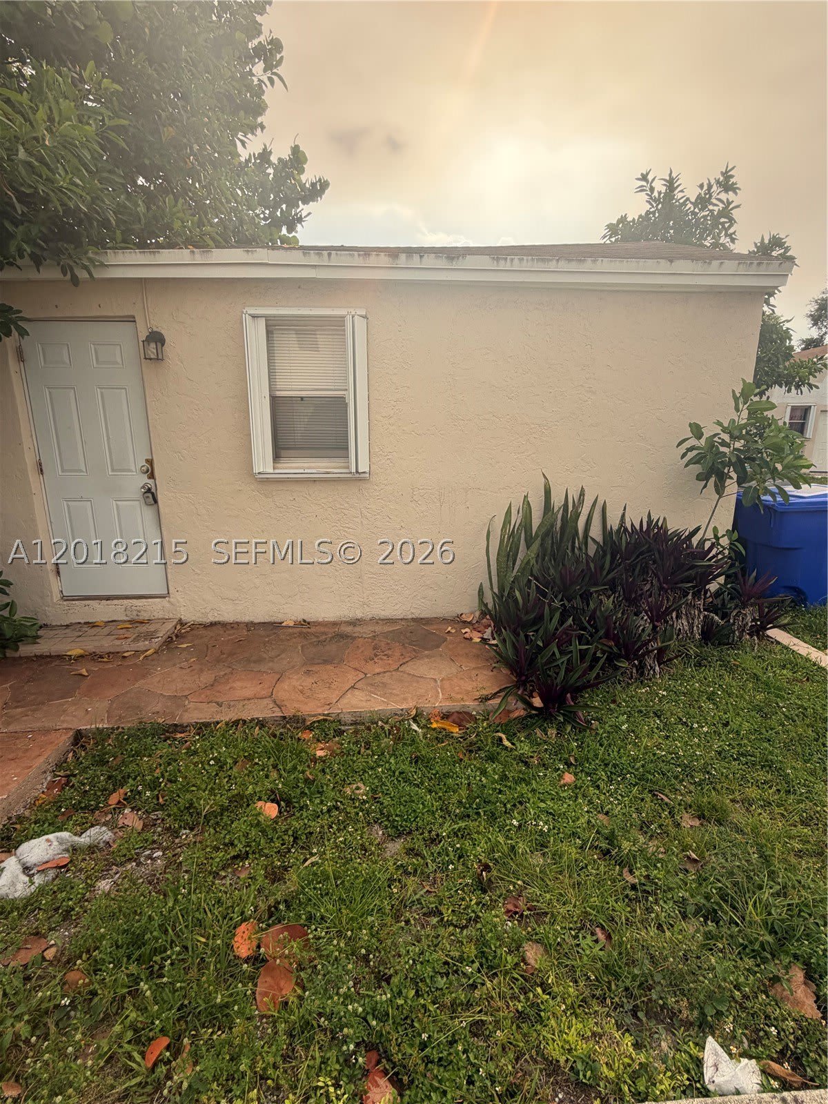 410 N 58th Ave – photo 2