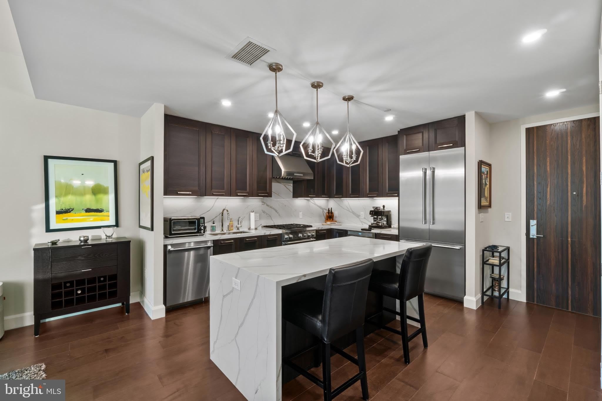 1330 LANCASTER Street – photo 2