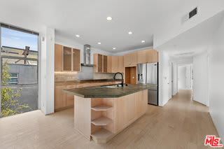 20 28th Avenue – photo 4