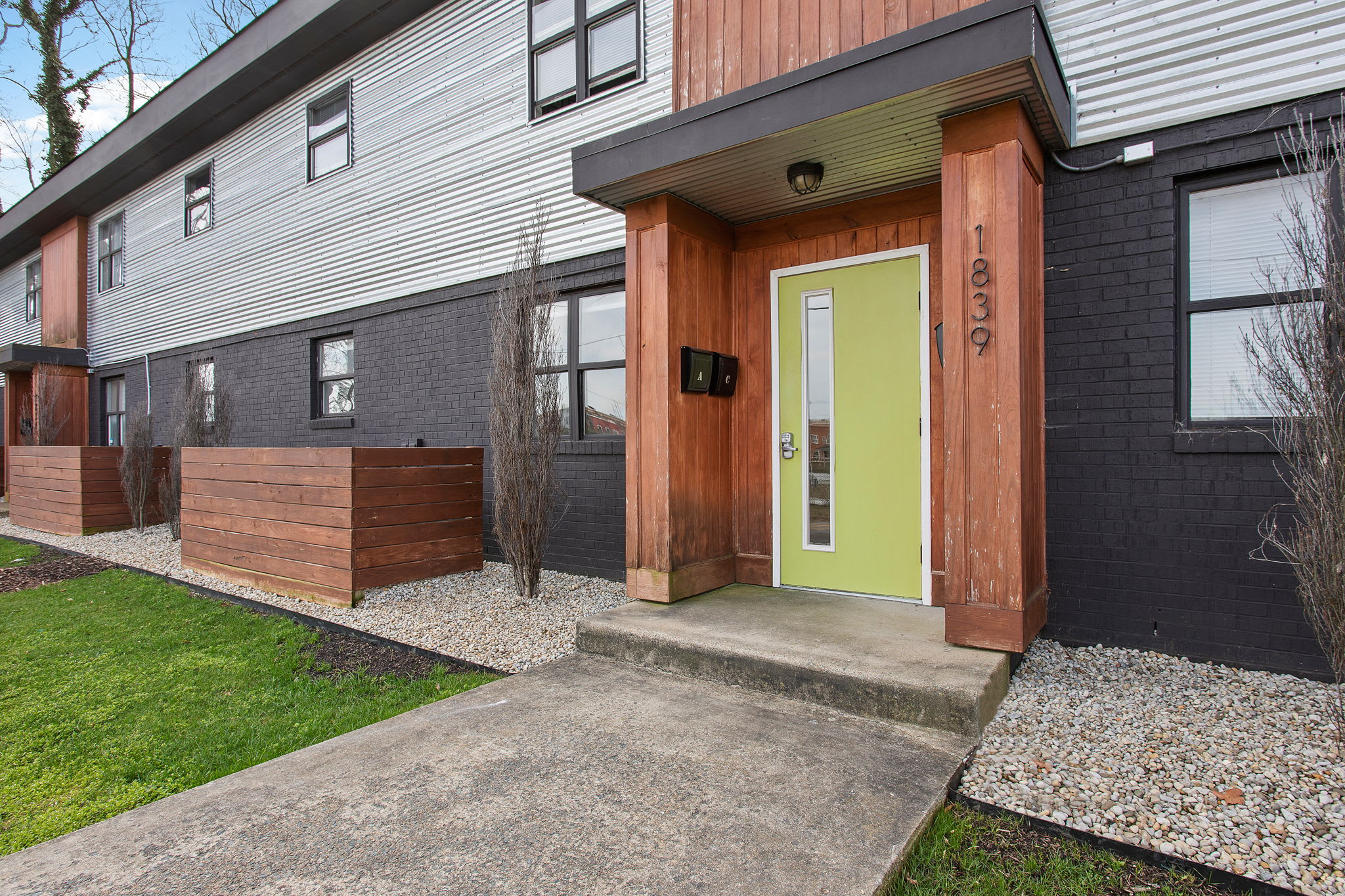 1837 Grayland Avenue – photo 3