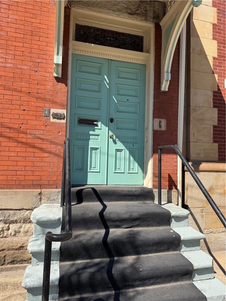 94 S 18th Street – photo 1