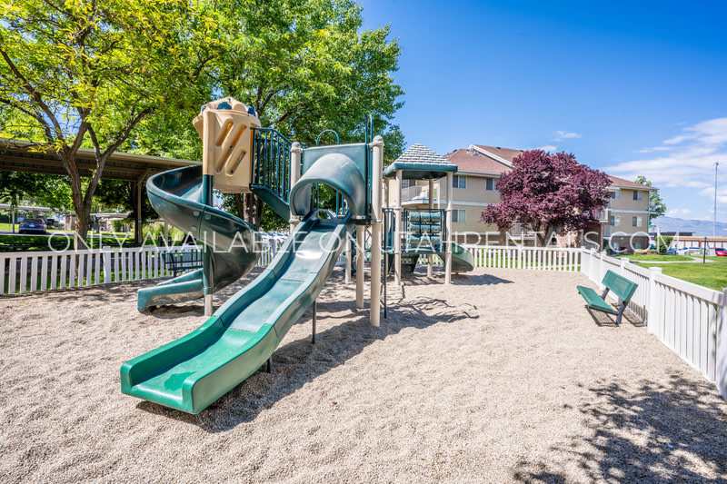 1214 W 1380 N – photo 3
