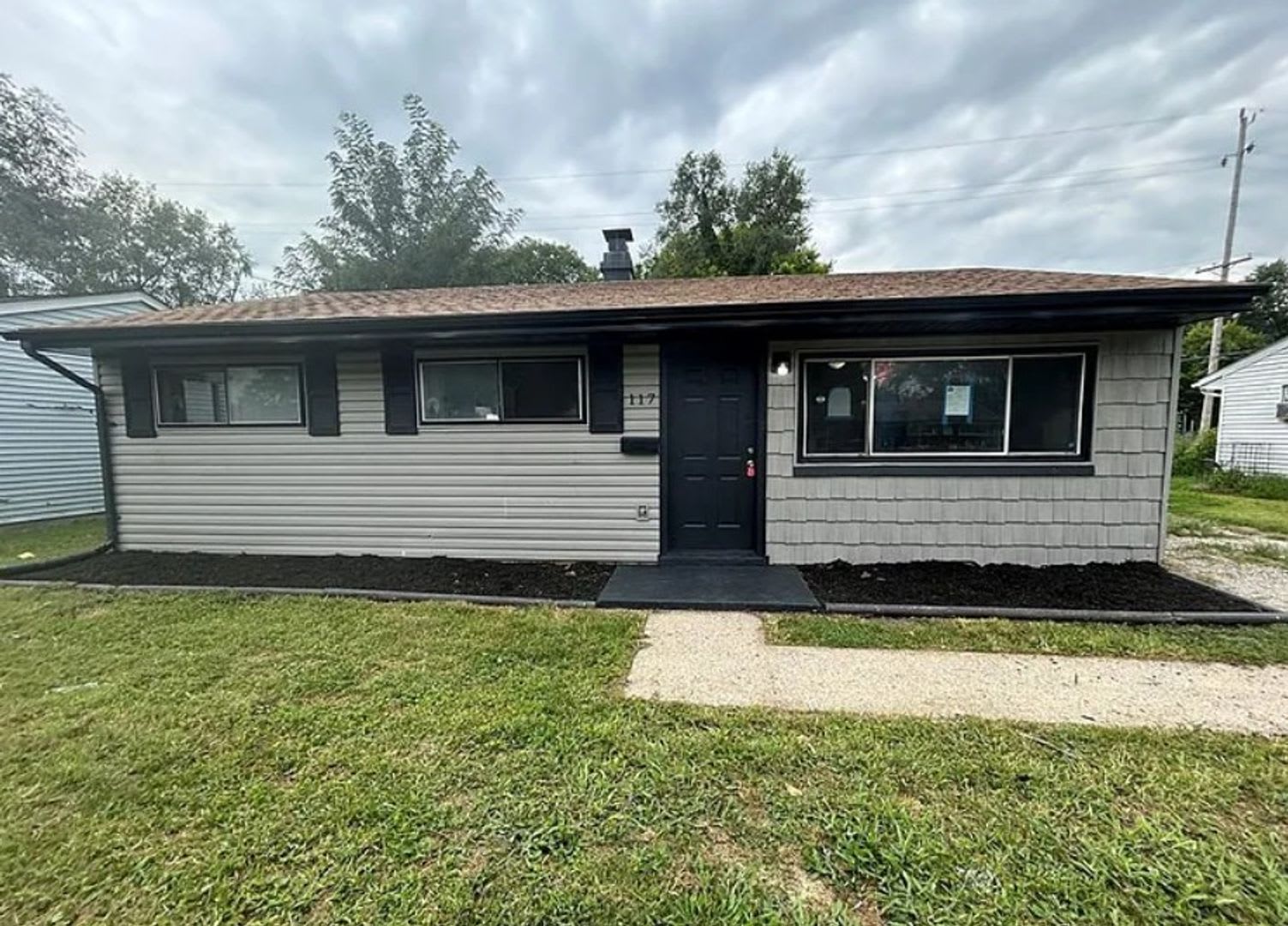 For Lease – photo 1