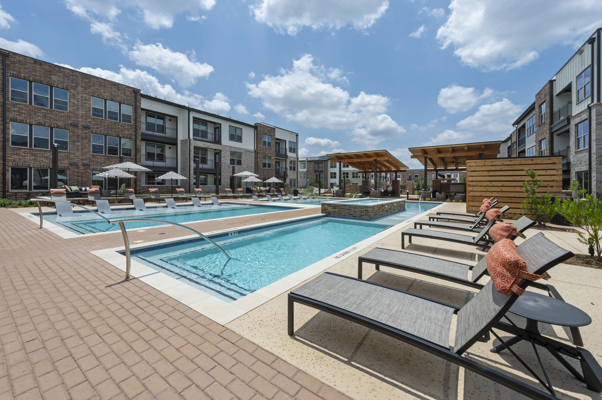 Lenox Grand West – photo 4