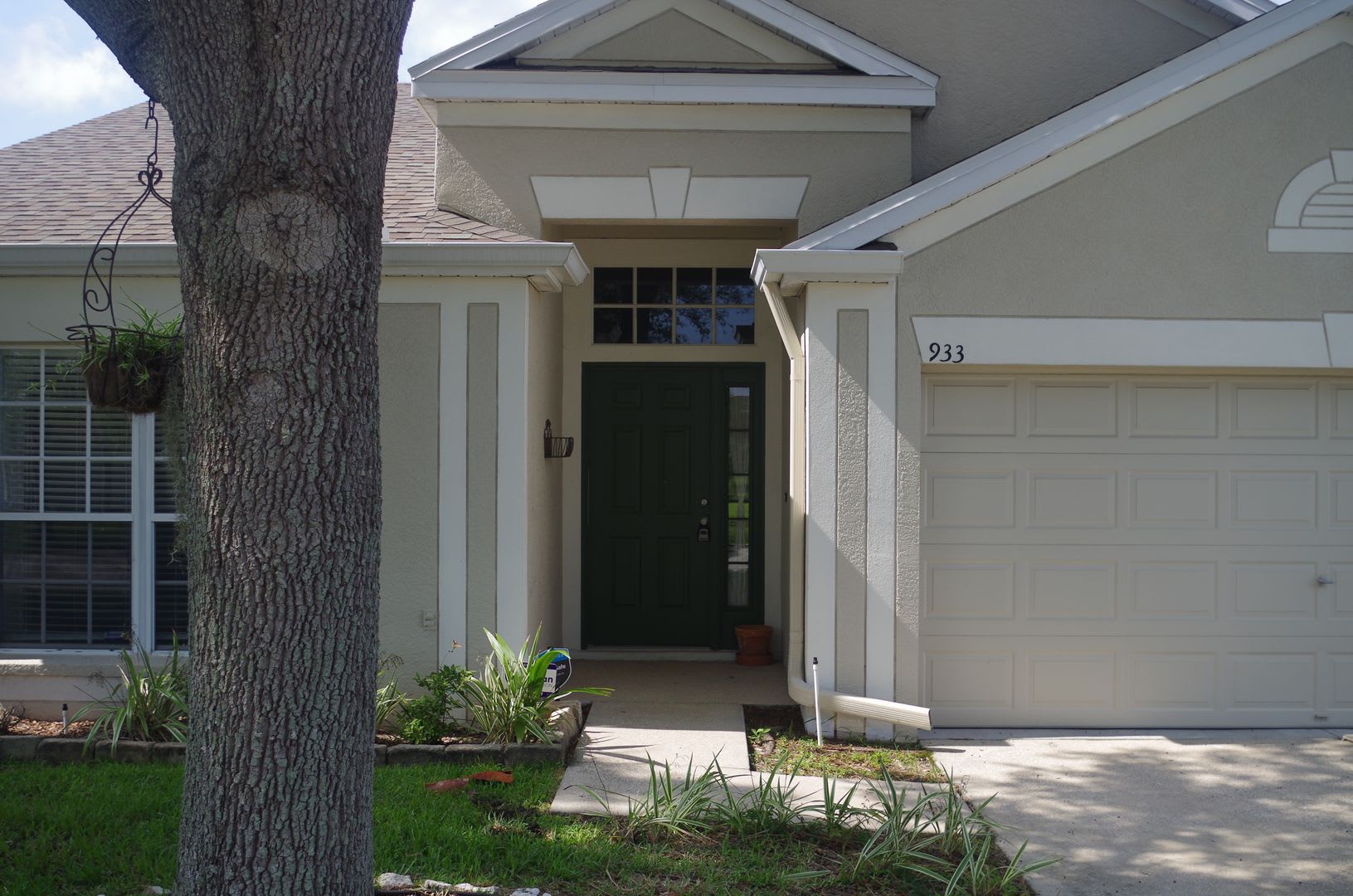 Pond Views-Updated Brandon Home! – photo 2