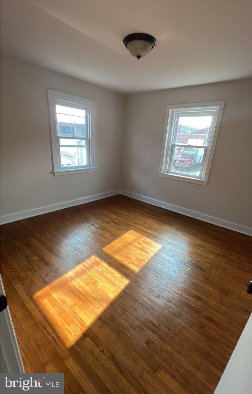 566 E HIGH Street – photo 5