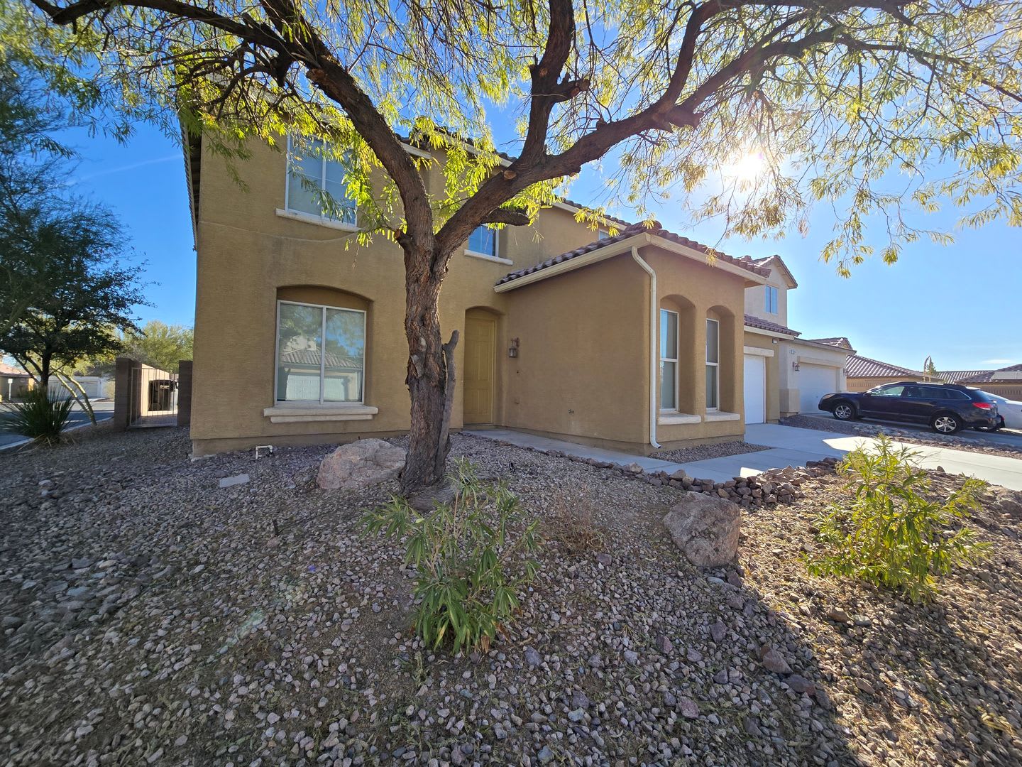 Spacious 6-Bedroom Home with Attached Garage & Large Backyard – photo 2
