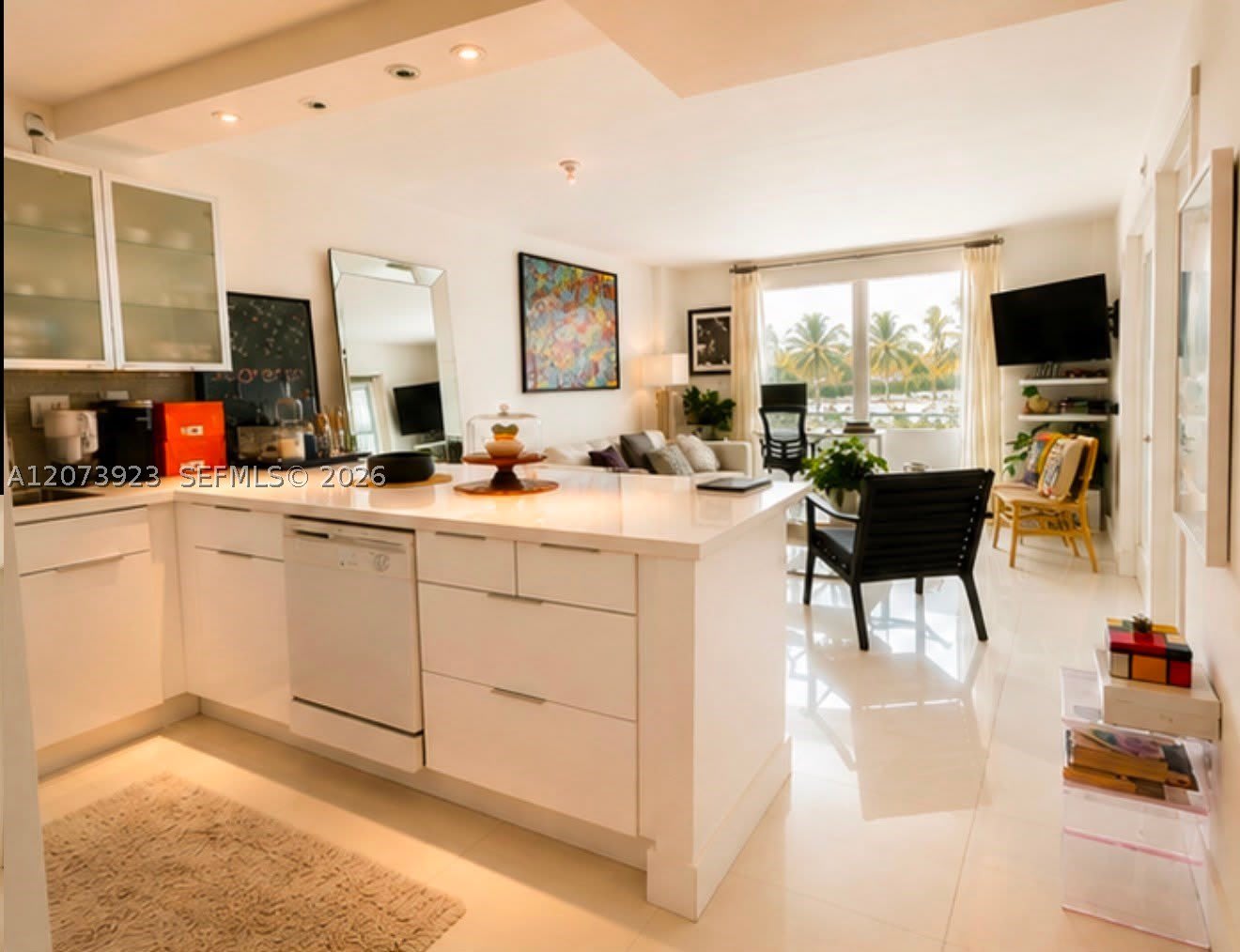 465 Ocean Dr – photo 2