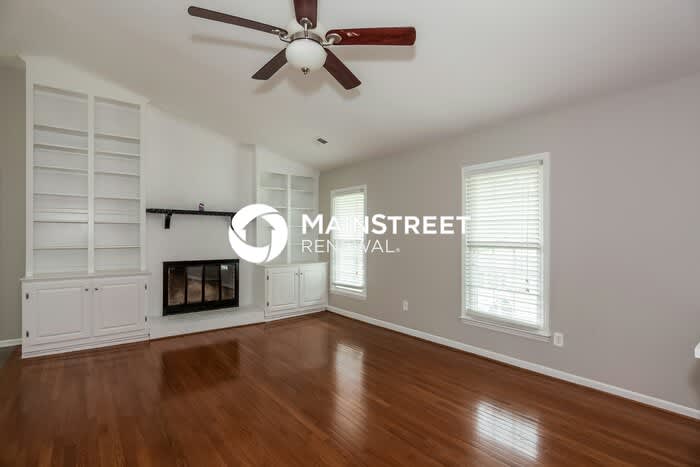 9020 Louvaine Drive – photo 2