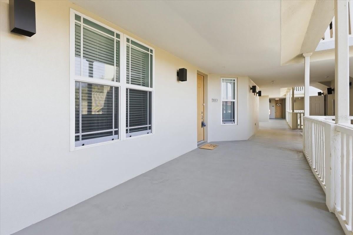 10045 LINKS Lane – photo 3