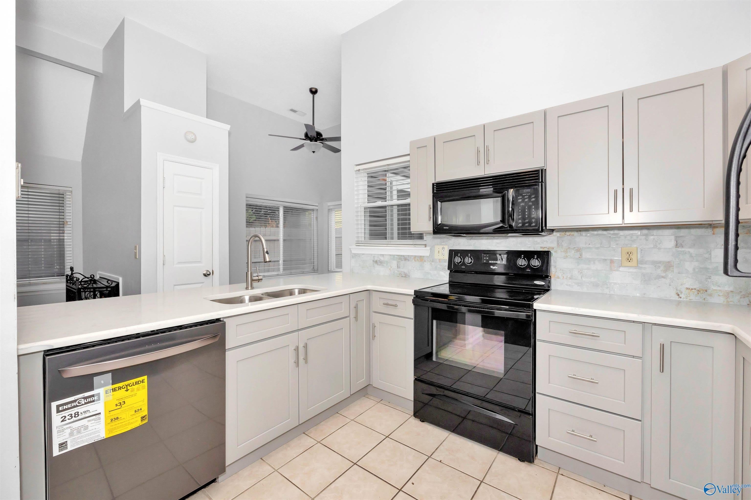 109 Briargate Lane – photo 3