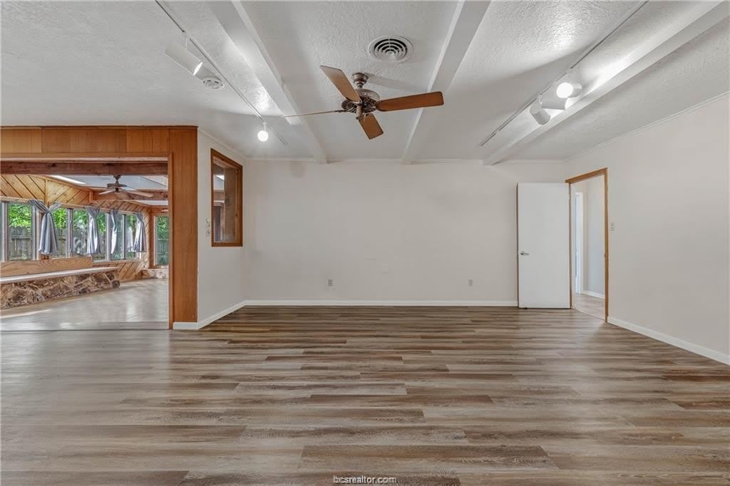 902 Holik Drive – photo 5