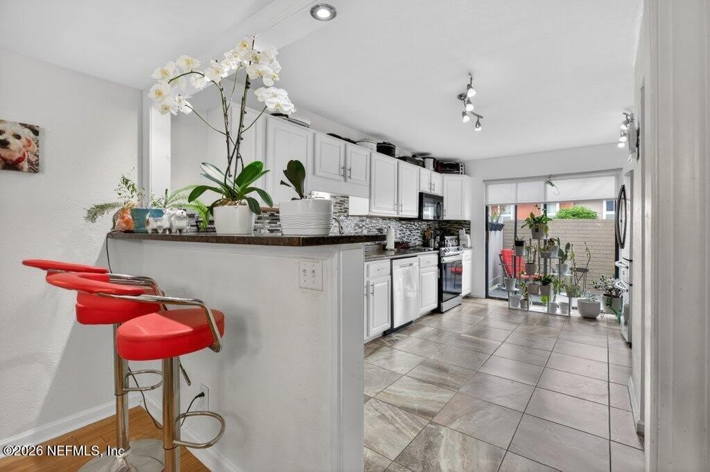 8880 OLD KINGS Road – photo 1