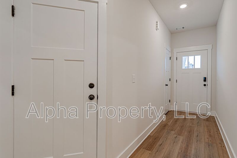 1554 Shallons Court – photo 4