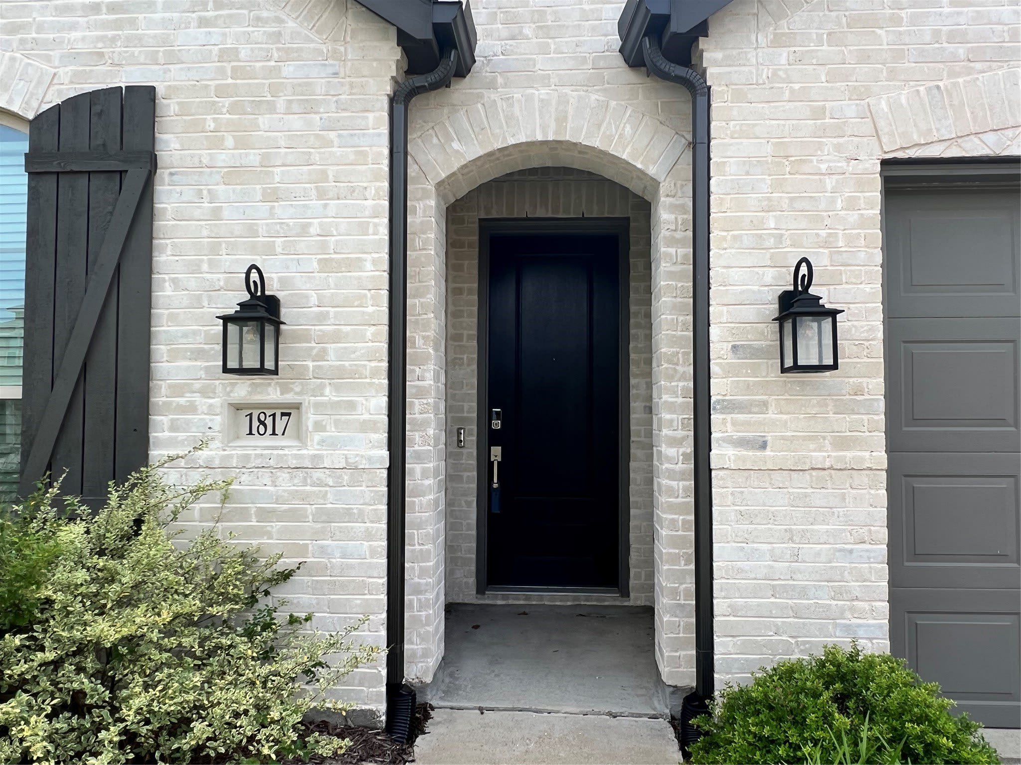 1817 Lockhart Drive – photo 3