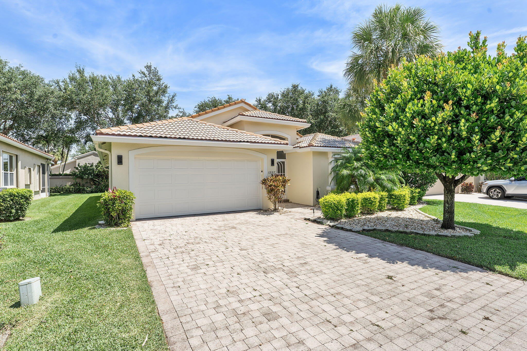 6887 Viale Elizabeth – photo 1