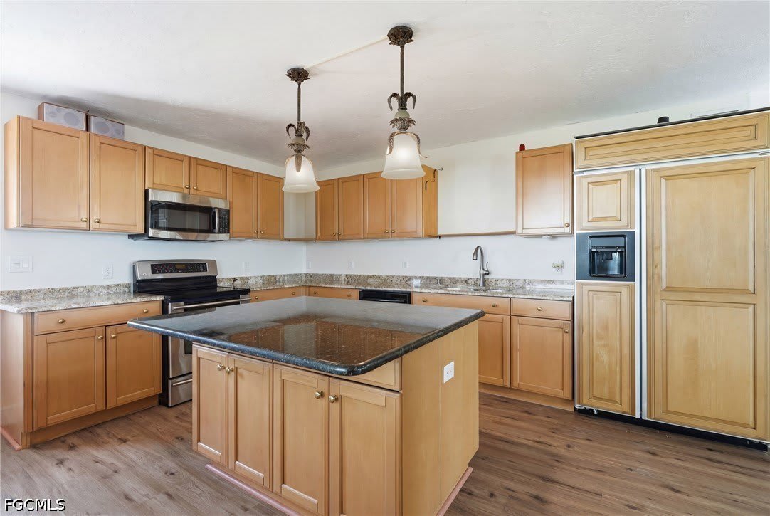 2342 Barden Street – photo 3