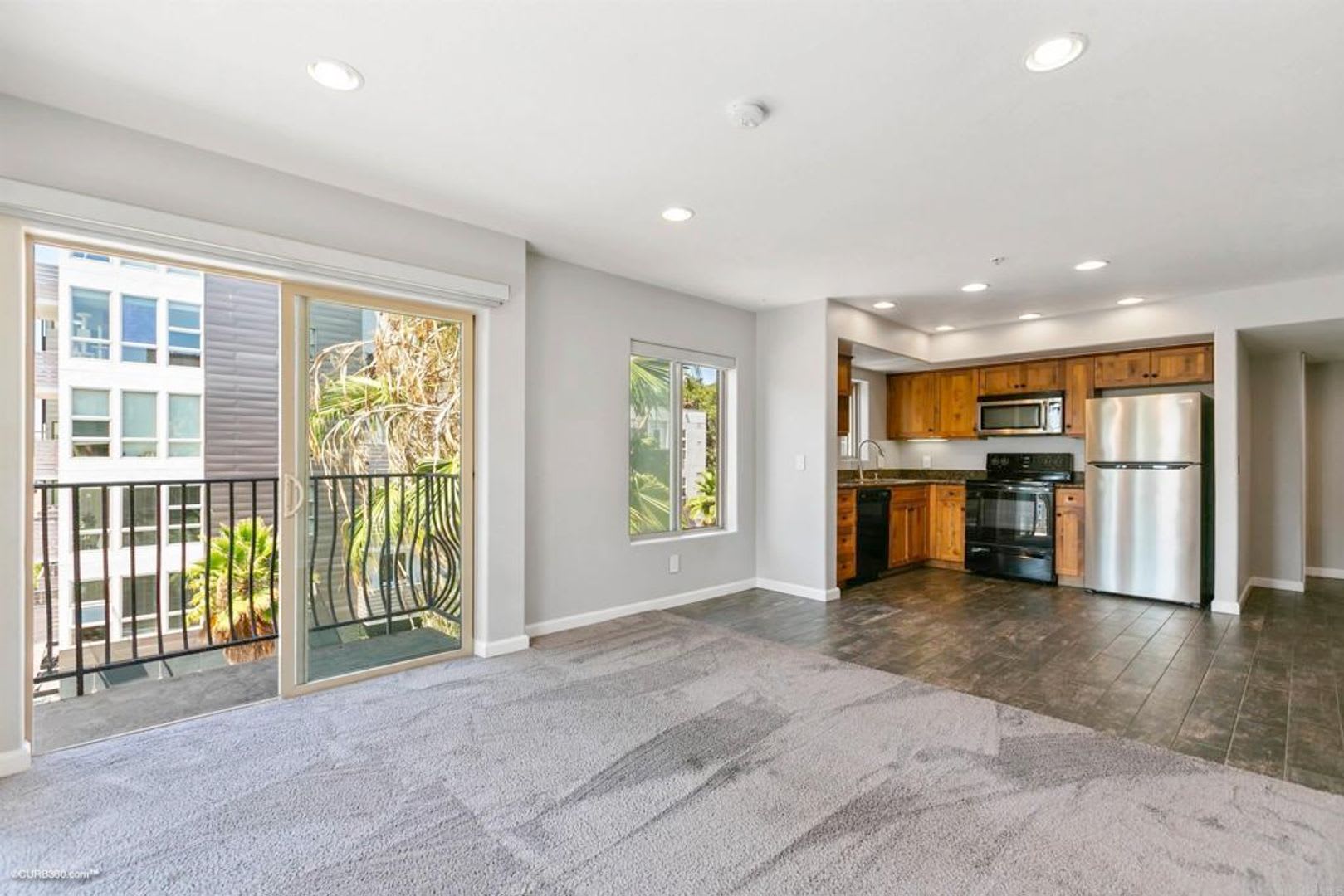 2 Bed 2 Bath Little Italy Condo – photo 1
