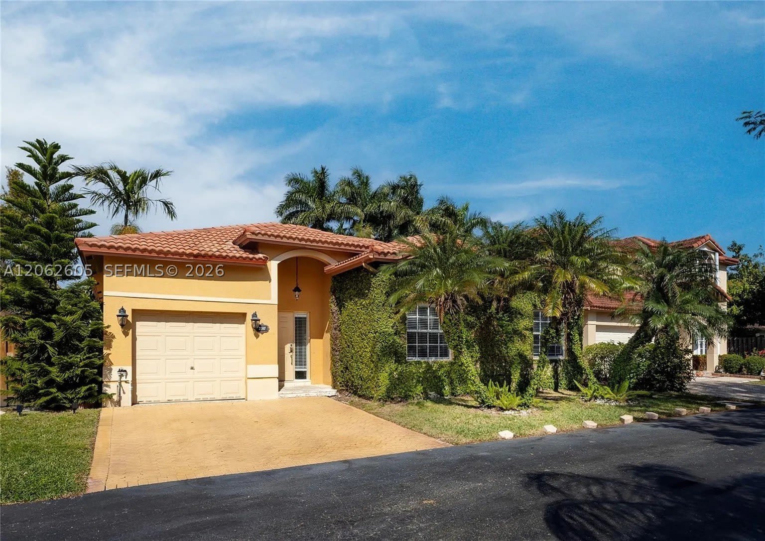 21507 SW 90th Ct – photo 1
