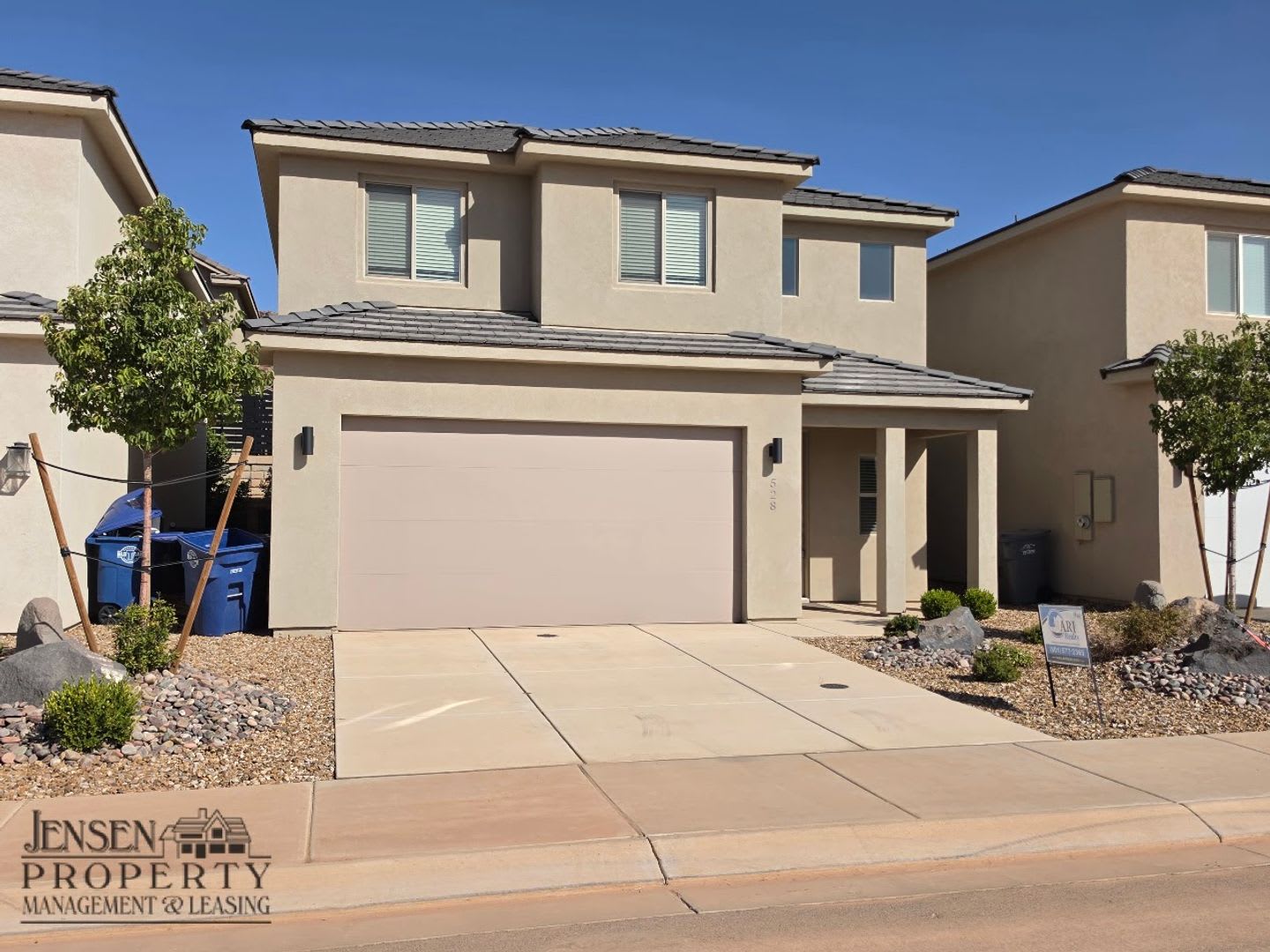 Beautiful 4 Bedroom in Red Trails – photo 1