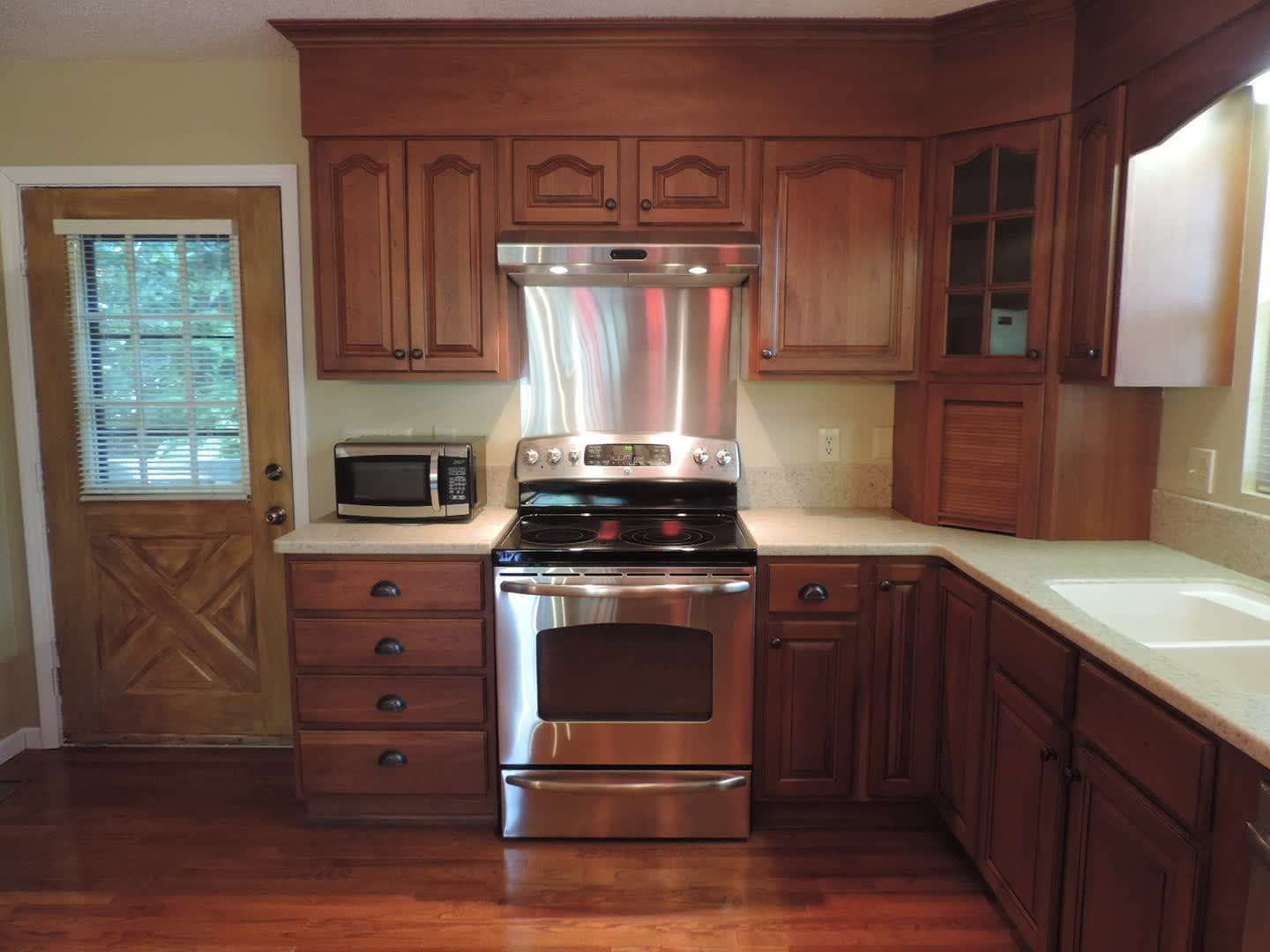 3/2 in Teaberry Hills With Long-Range Views From The Wrap Around Deck! – photo 5