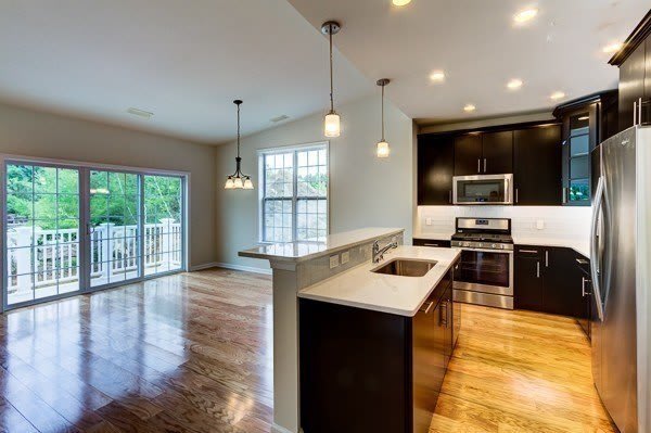 1008 Bradish Ln – photo 3