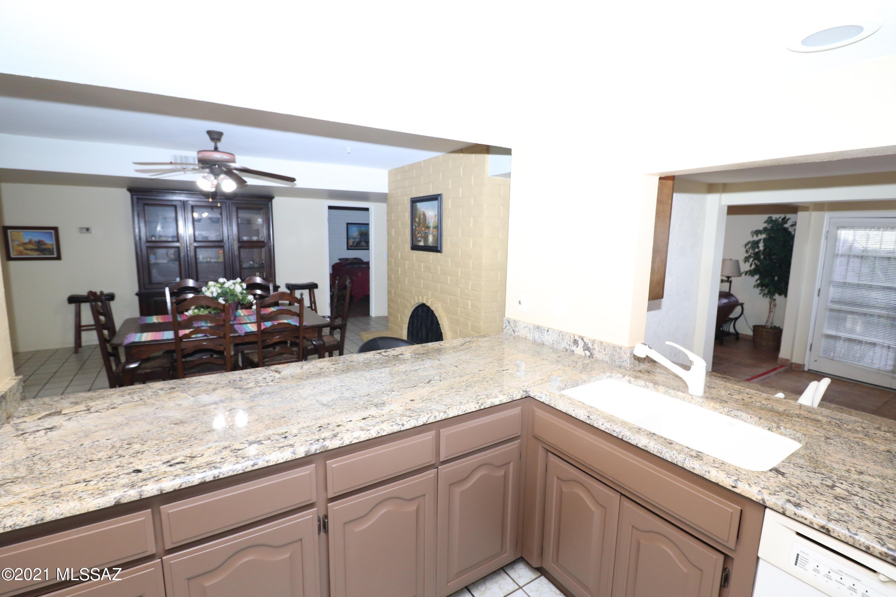5602 N Camino Del Sol – photo 3
