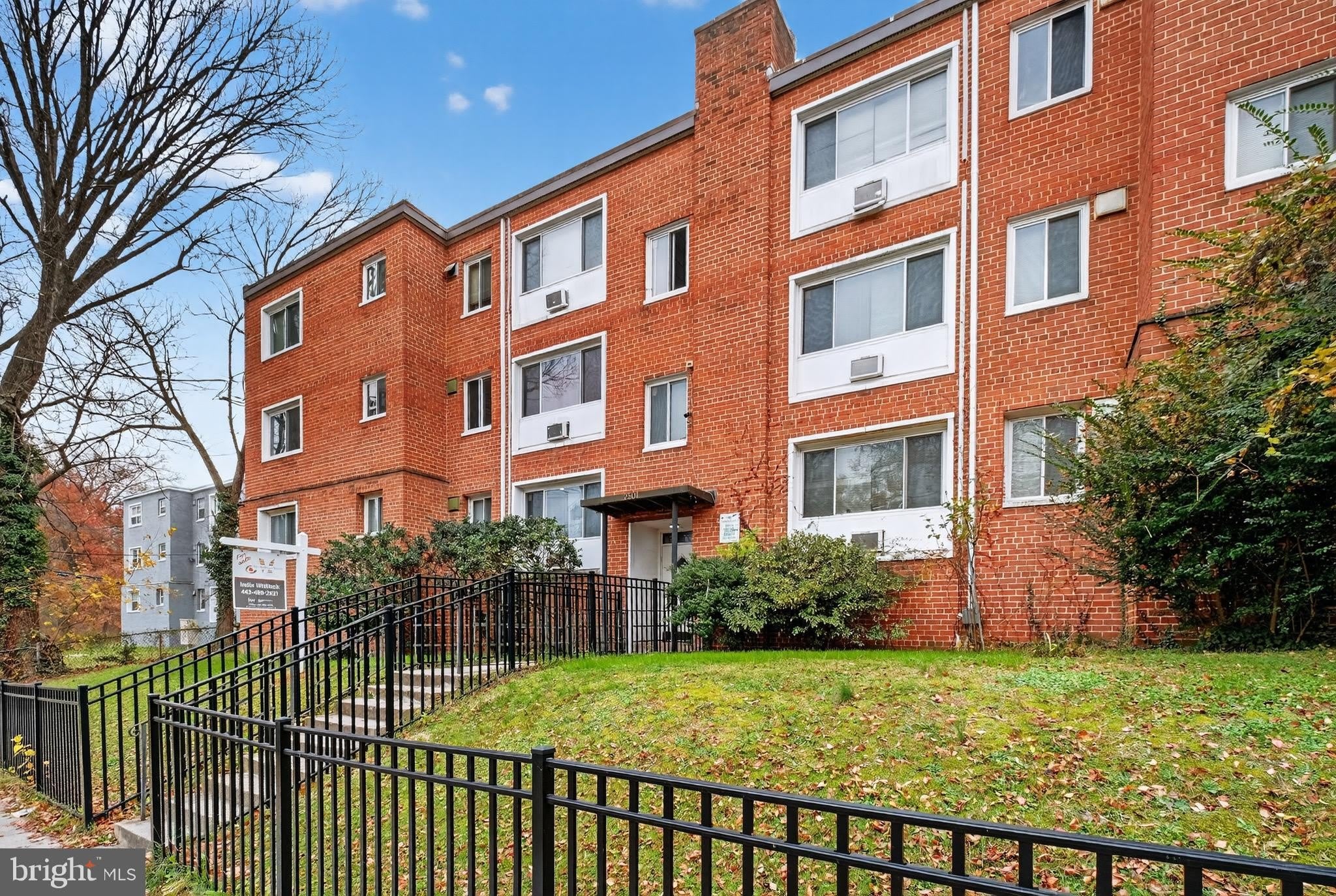 2901 Gainesville St SE – photo 2
