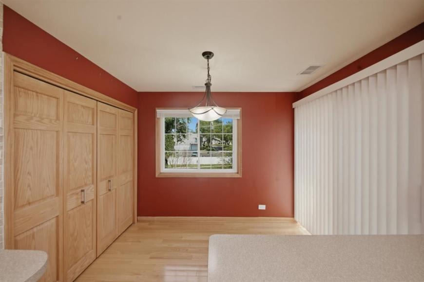 1671 Grosvenor Cir – photo 5