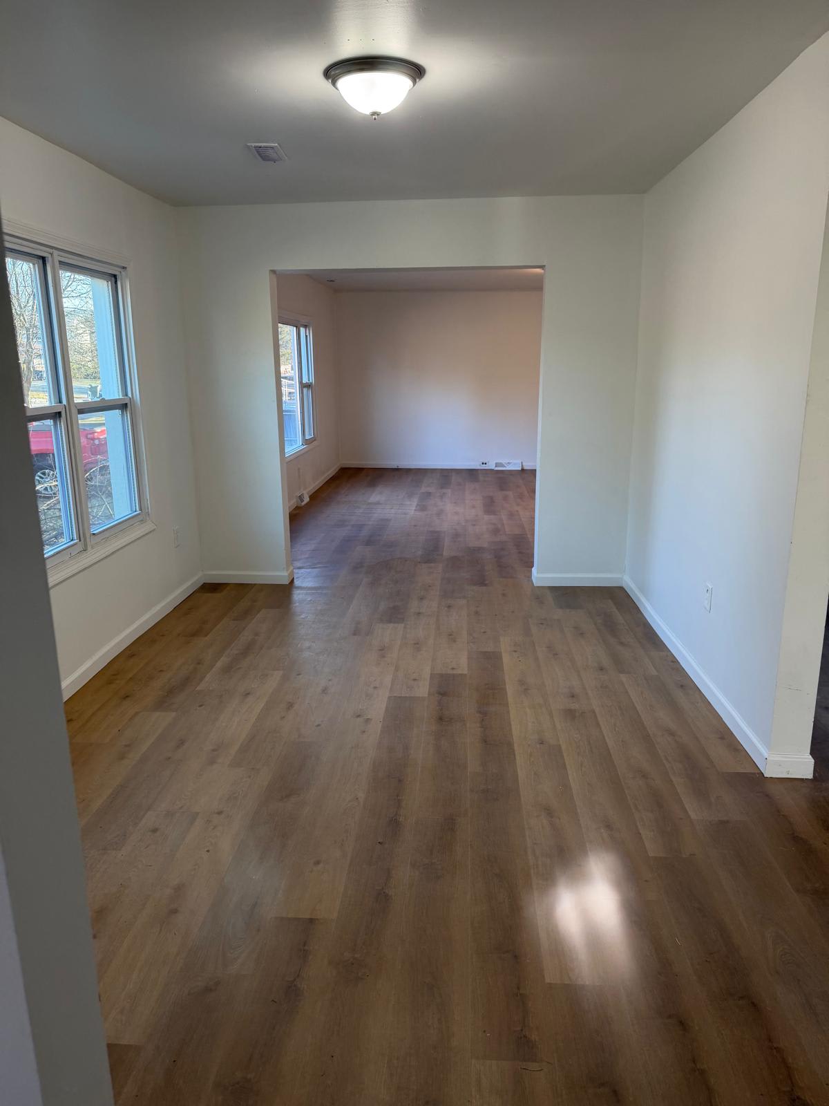 1665 Elaine Road – photo 3