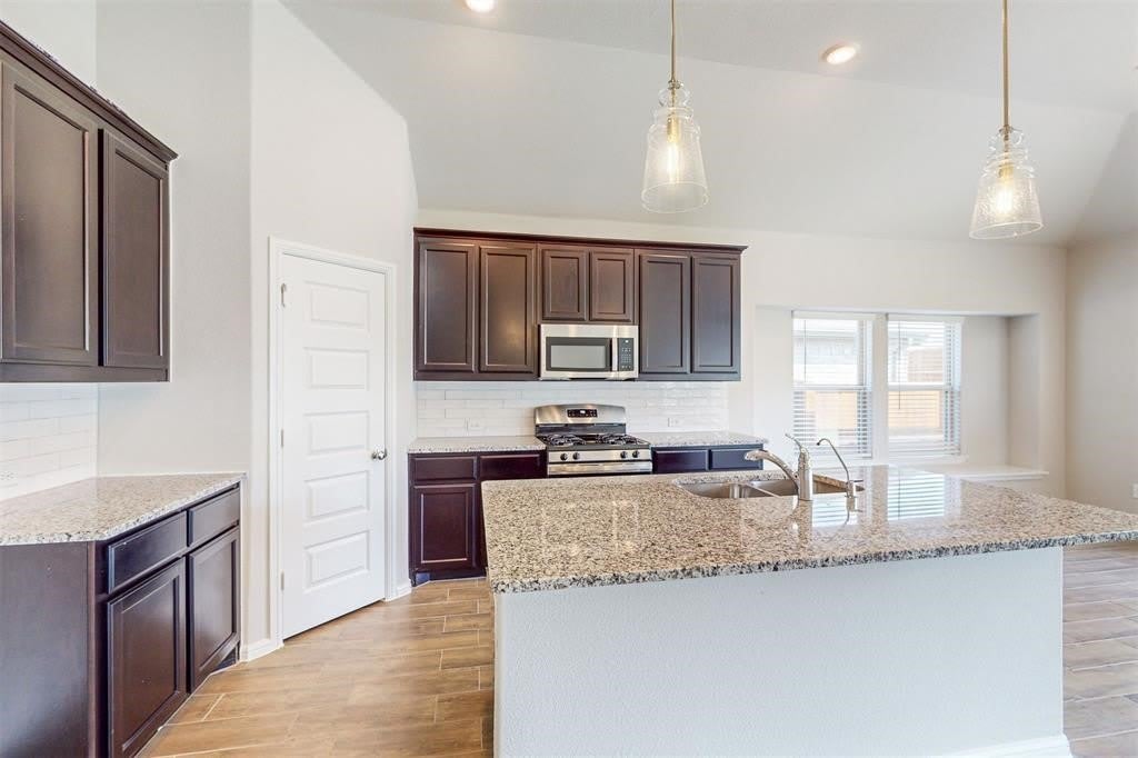 14162 Birch Farm Drive – photo 5