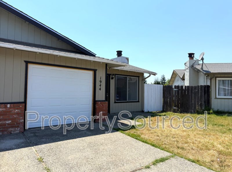 1944 Hickock Ct – photo 4
