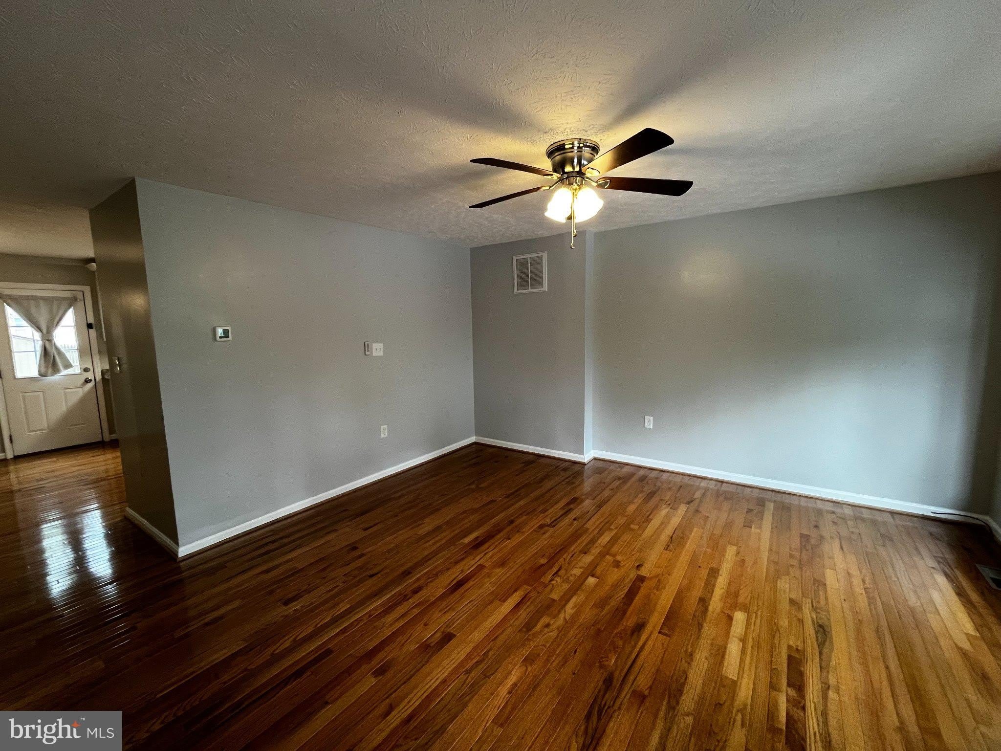 202 CARROLL Drive – photo 4
