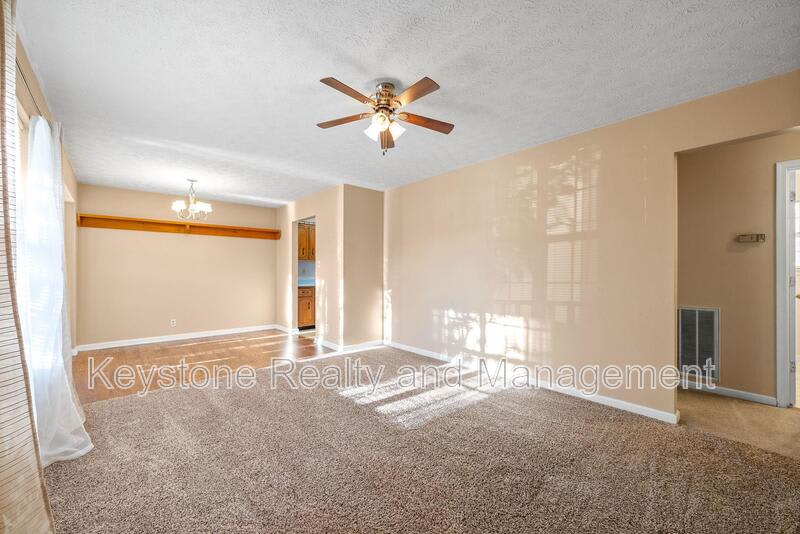 609 Artic Avenue – photo 3