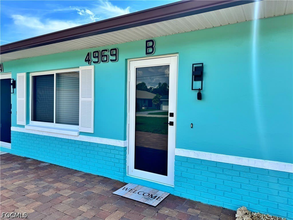 4969 Vincennes Street – photo 2