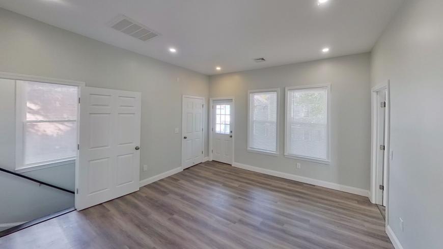 23 Oakwood St. – photo 4